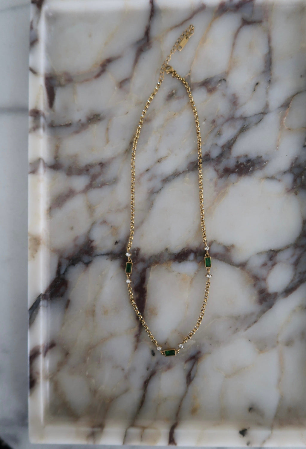 CARLY NECKLACE