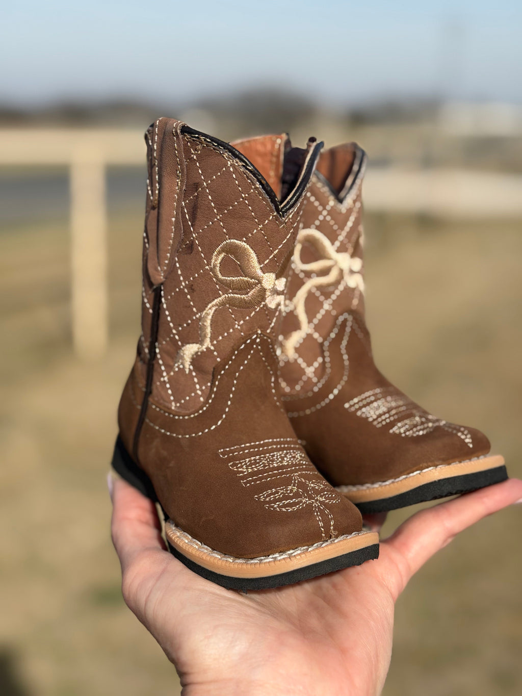 Brown Bow Tanner Mark Boots