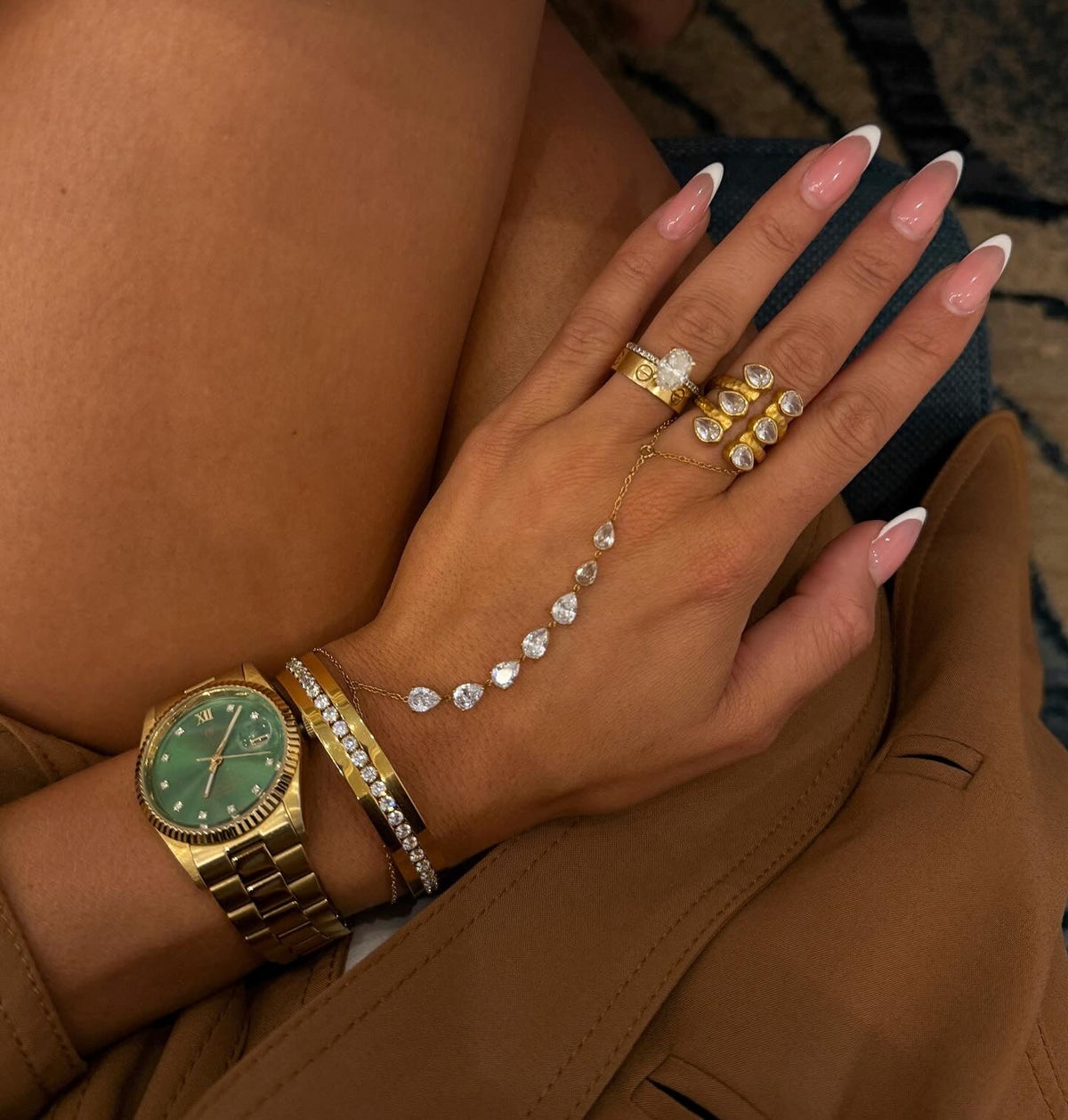 BLING HAND CHAIN
