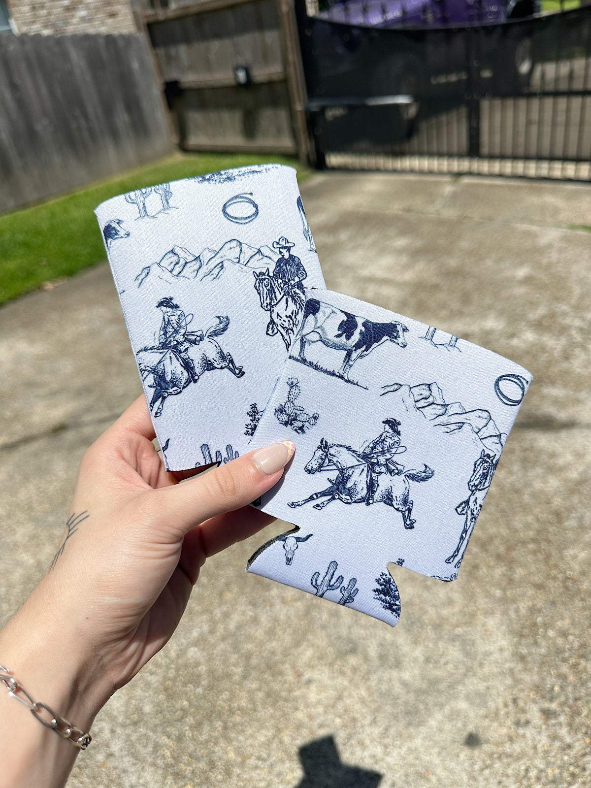 Western Scene Koozie (2 sizes)