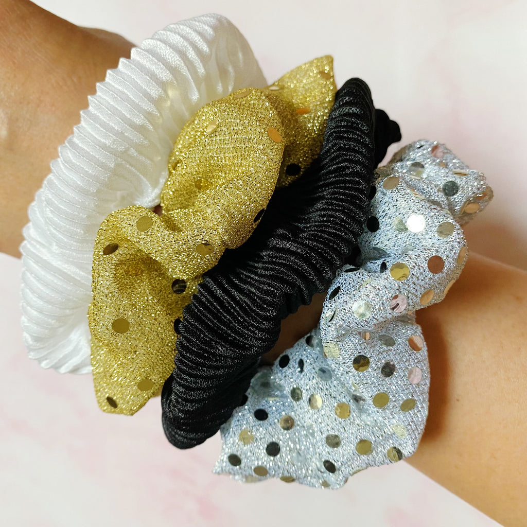 Pleats And Shimmer Scrunch Set Of 4