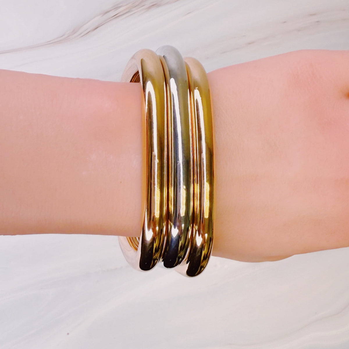 Air Light Square Bangle Set – Sleek Stacking Style in Polished Gold & Mixed Metal Variants