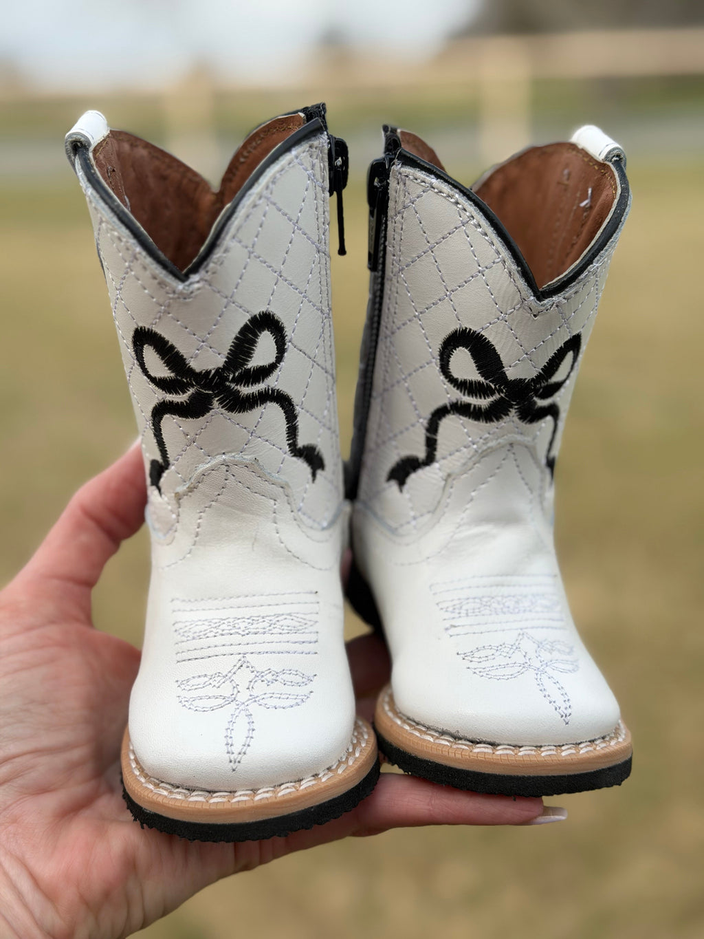White Bow Tanner Mark Boots