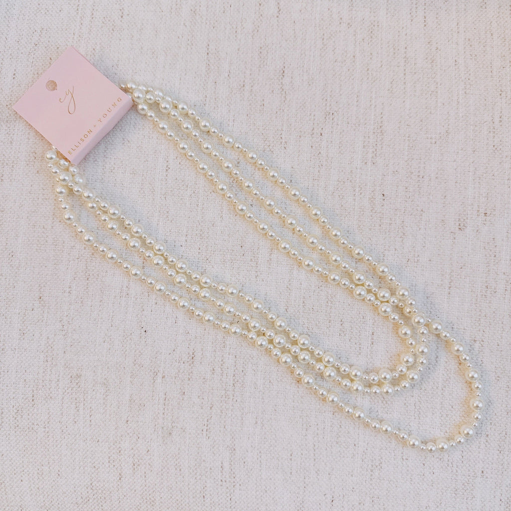 Endless Poise Pearl Necklace – Effortless Layered Look