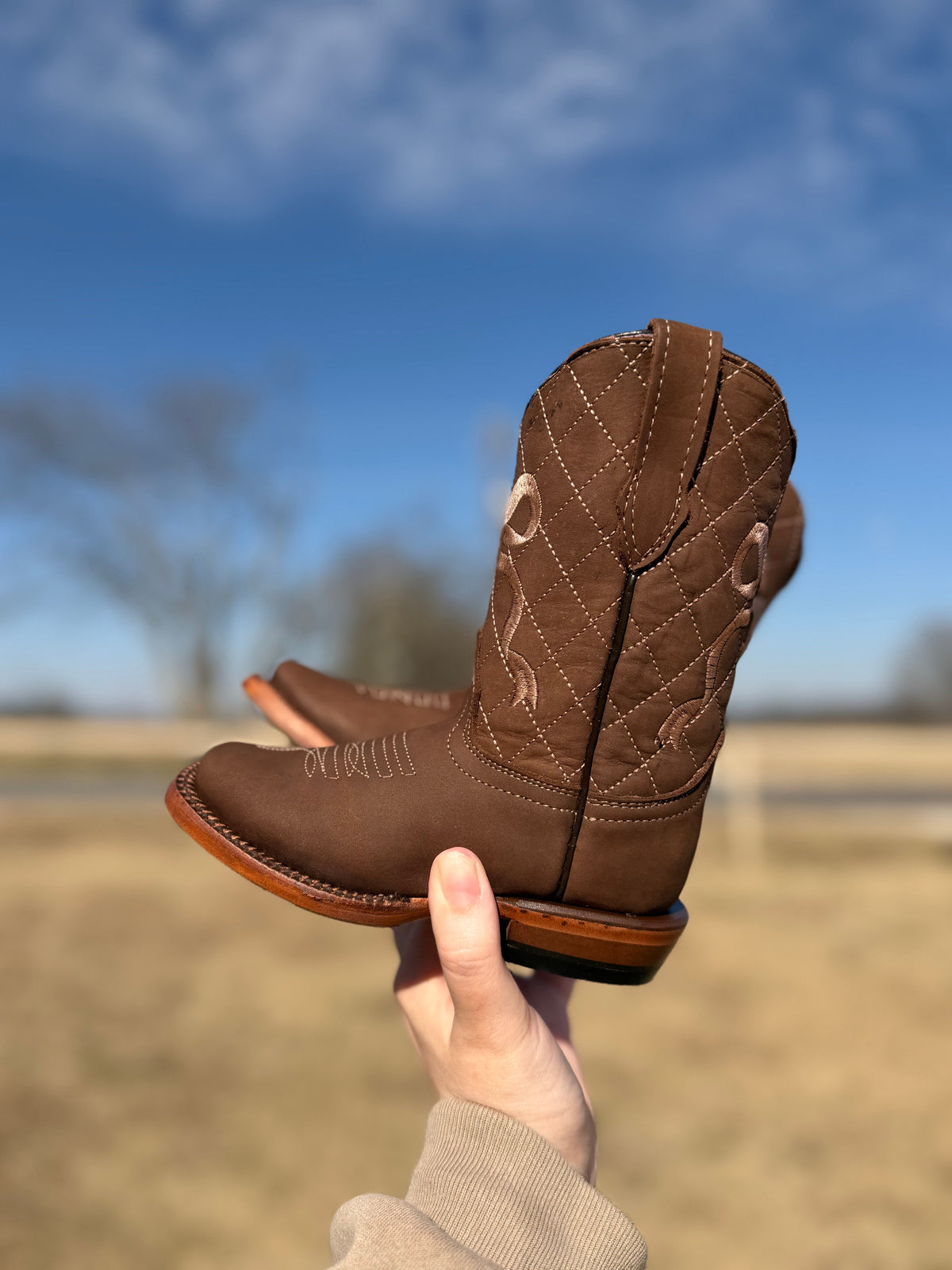 Brown Bow Tanner Mark Boots