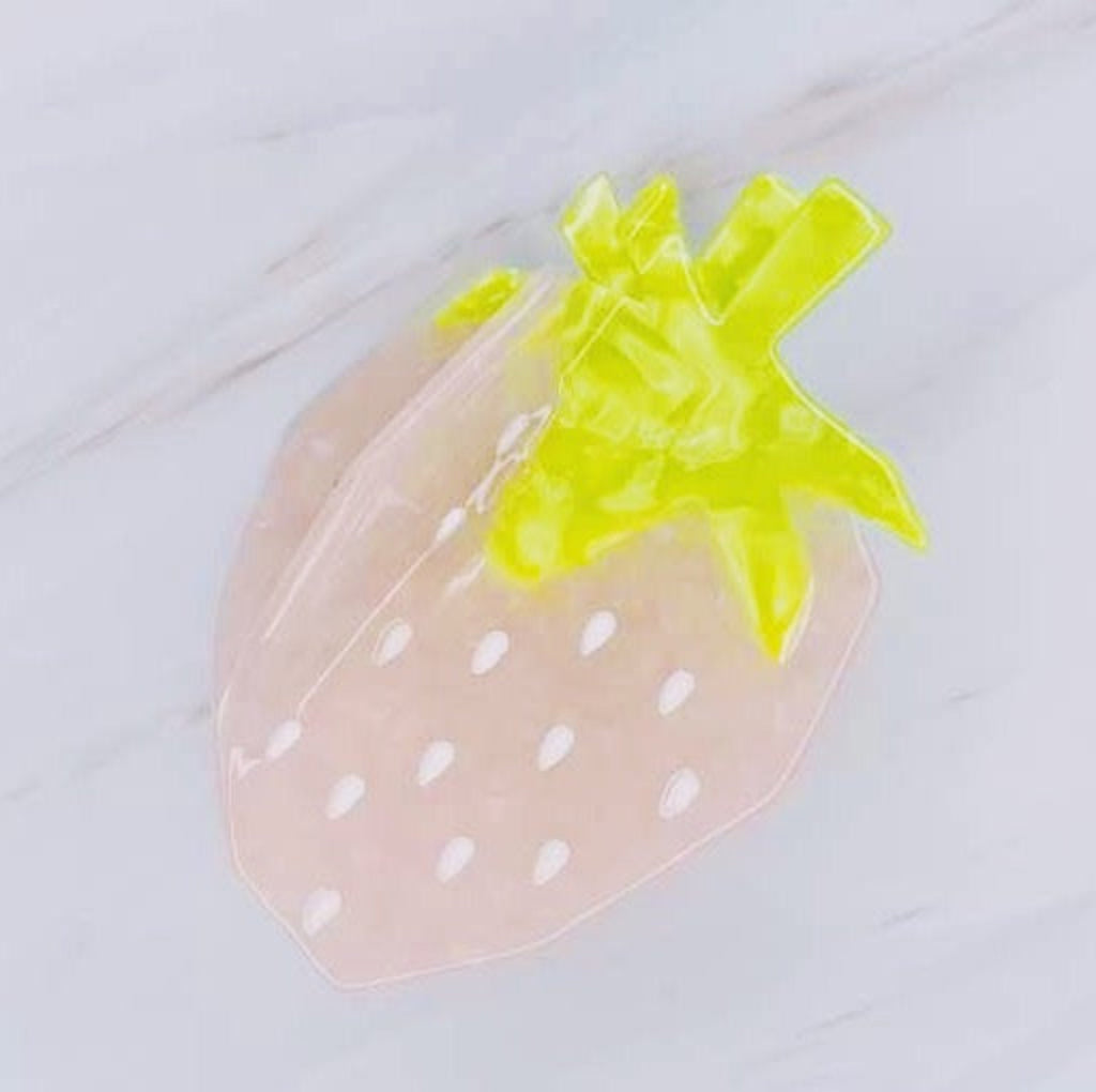Fresh And Pretty Strawberry Hair Claw