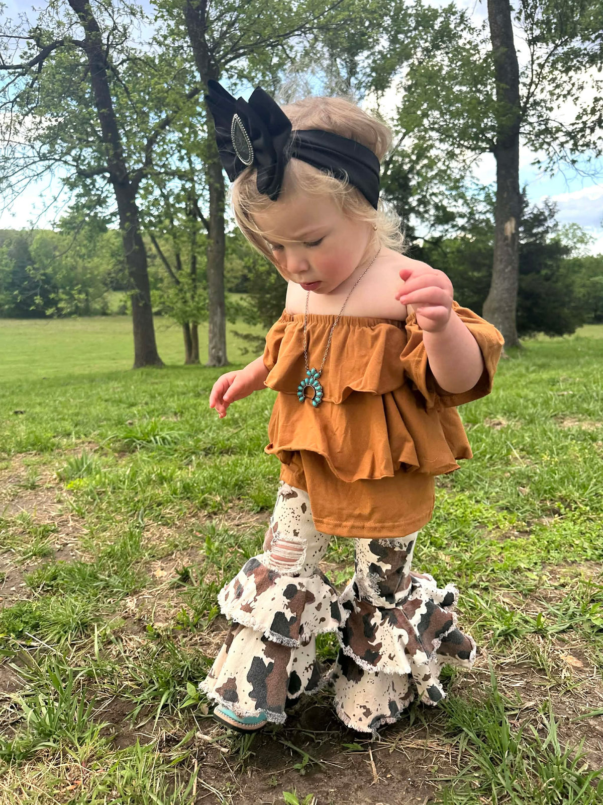 Saddle ruffle top
