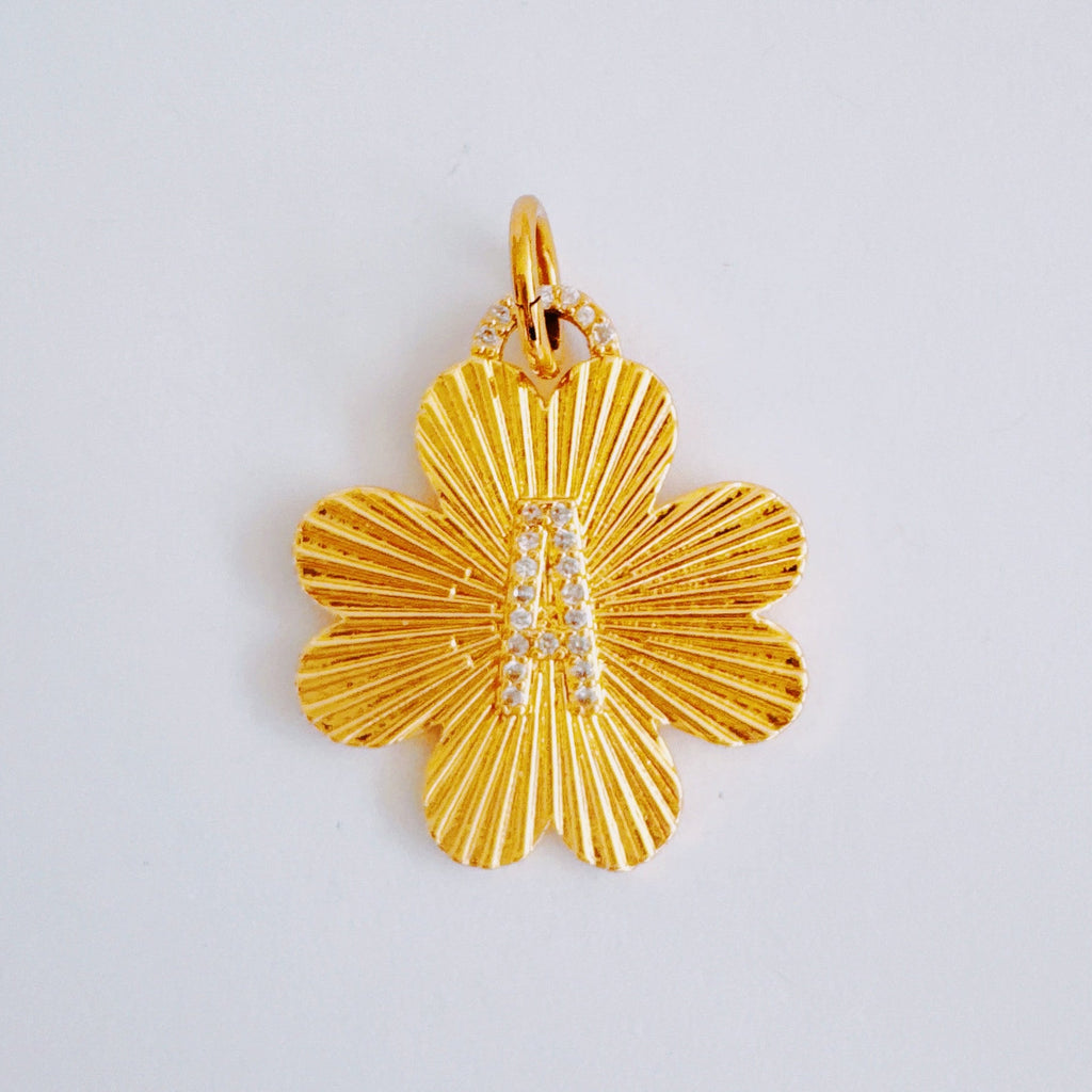 Clover Initial Seamless Clip Charm