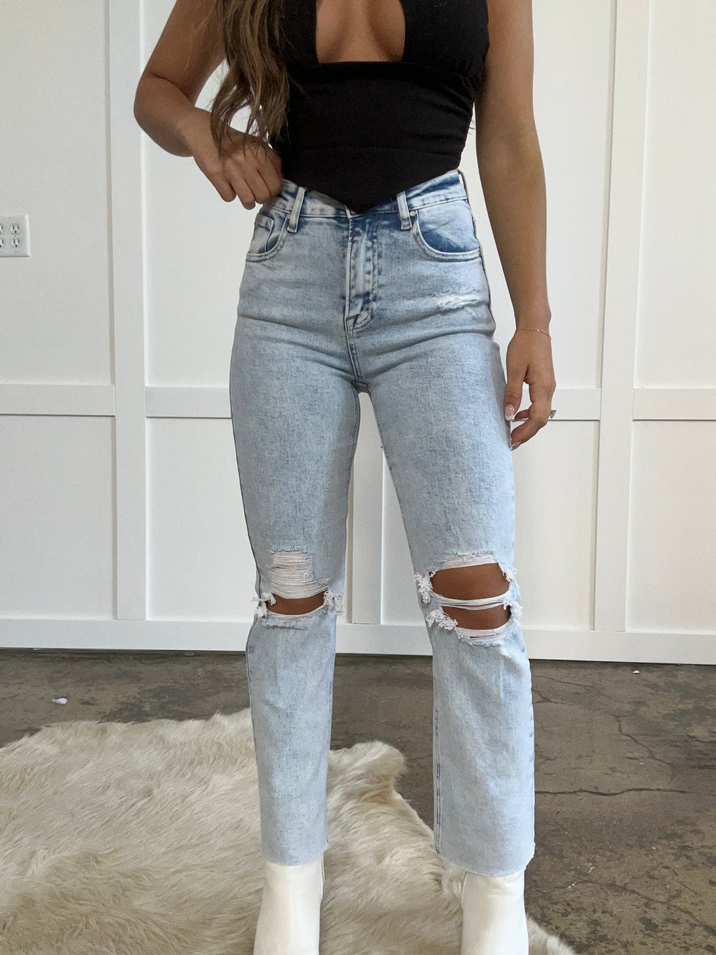 Annie High Rise Crop Straight Jeans