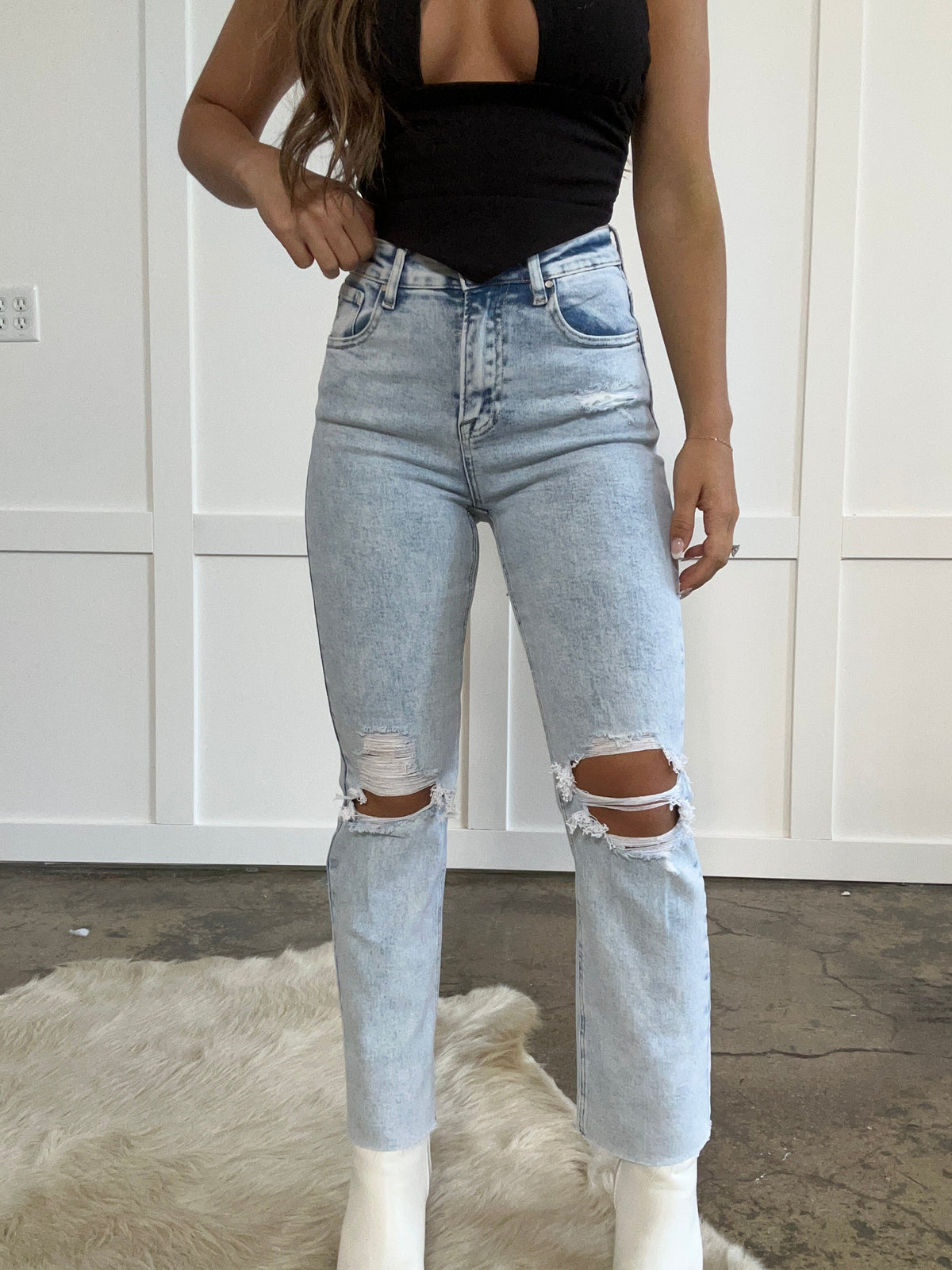 Annie High Rise Crop Straight Jeans