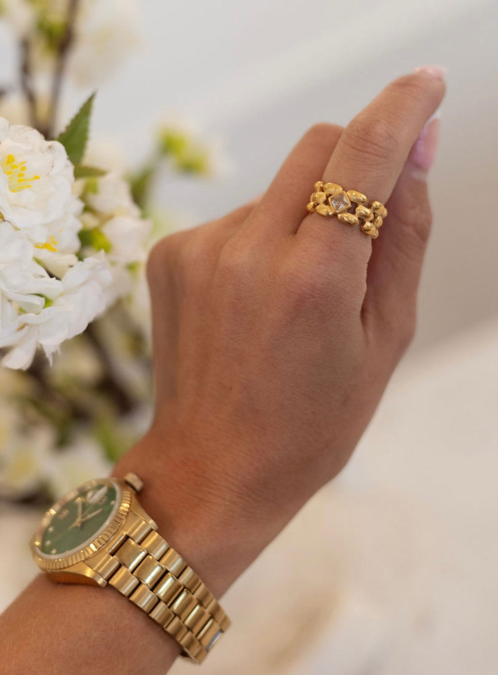 LOUIE RING