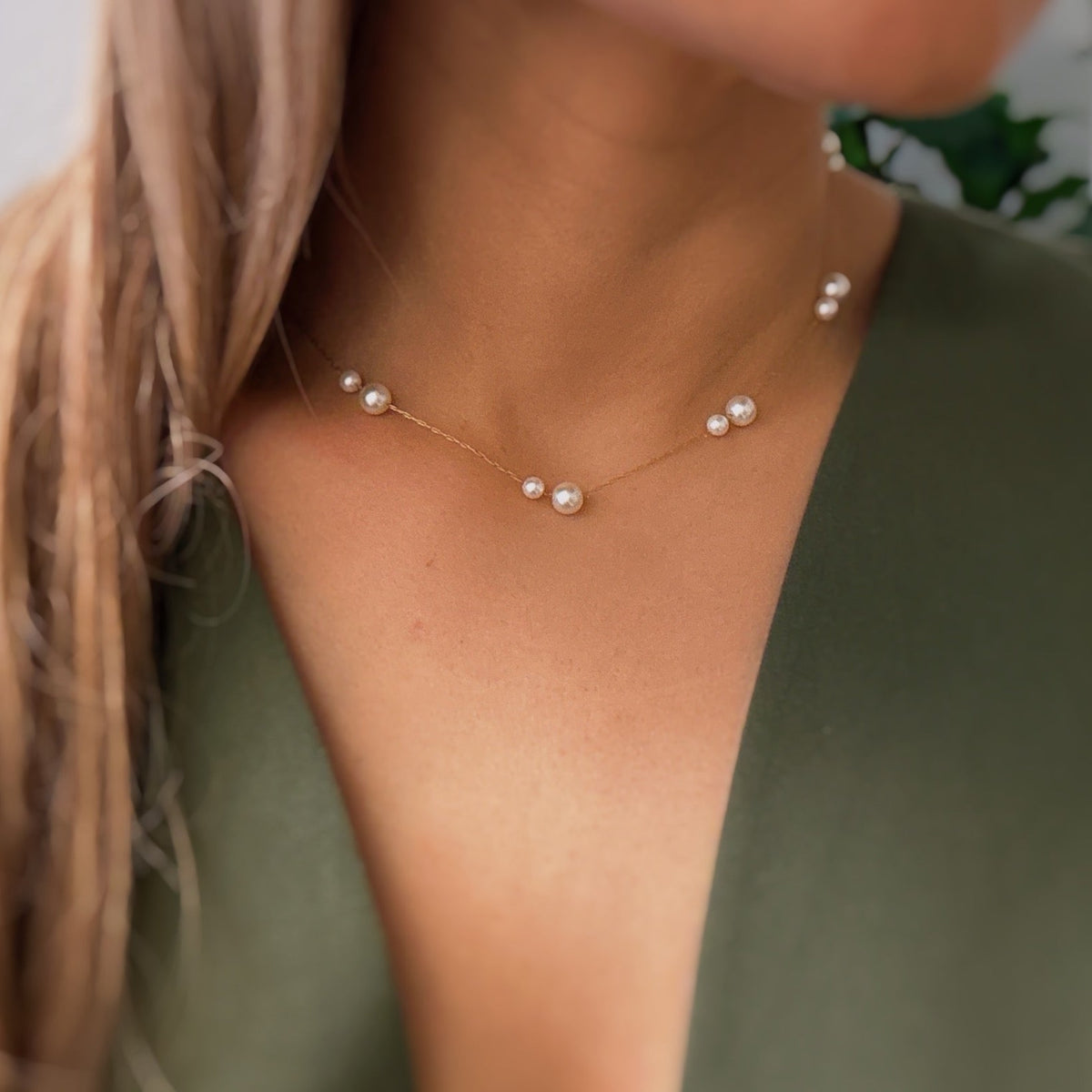 Lovely Lady Dainty Pearl Necklace