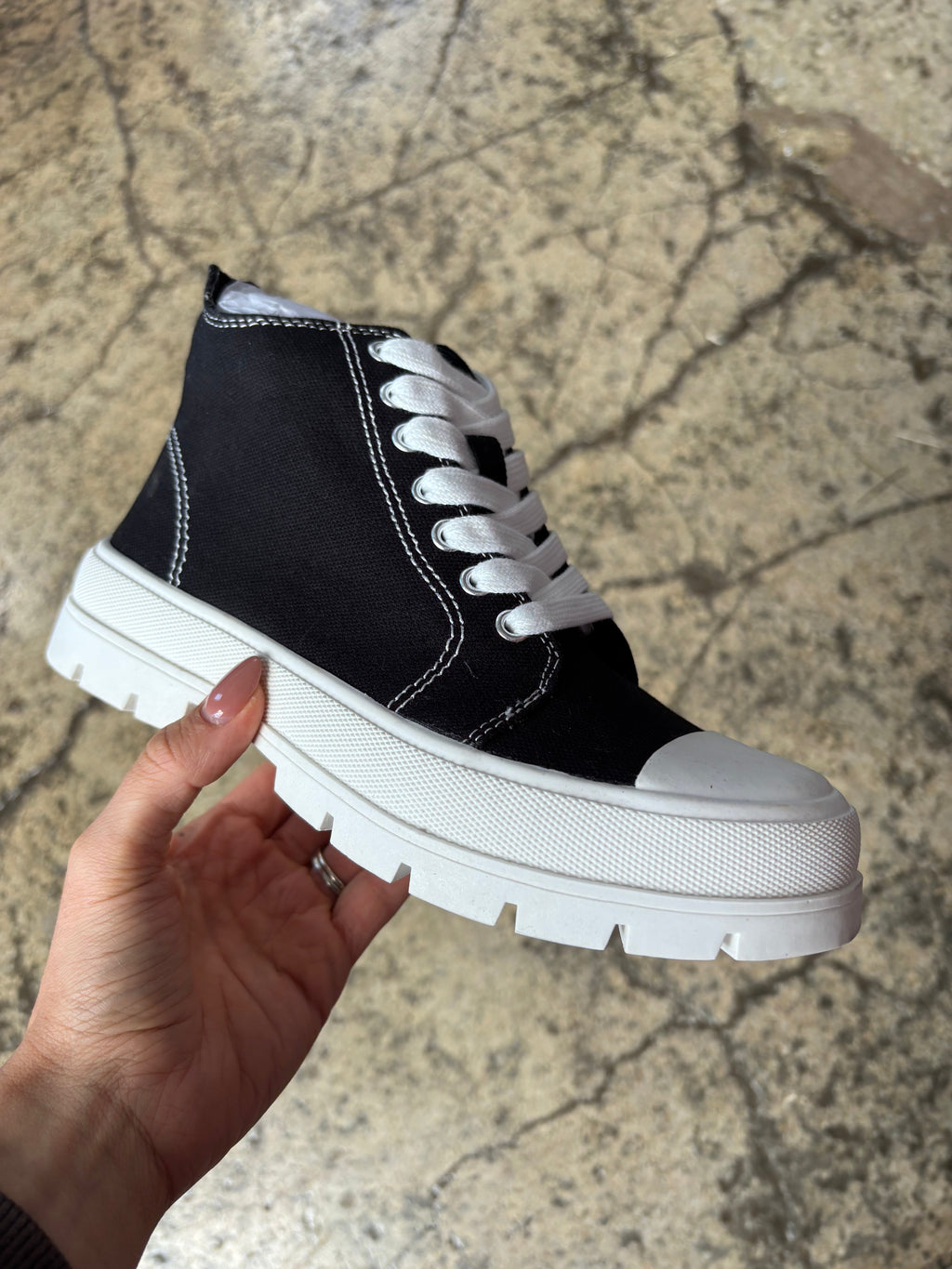 Star of the Show Black Sneakers