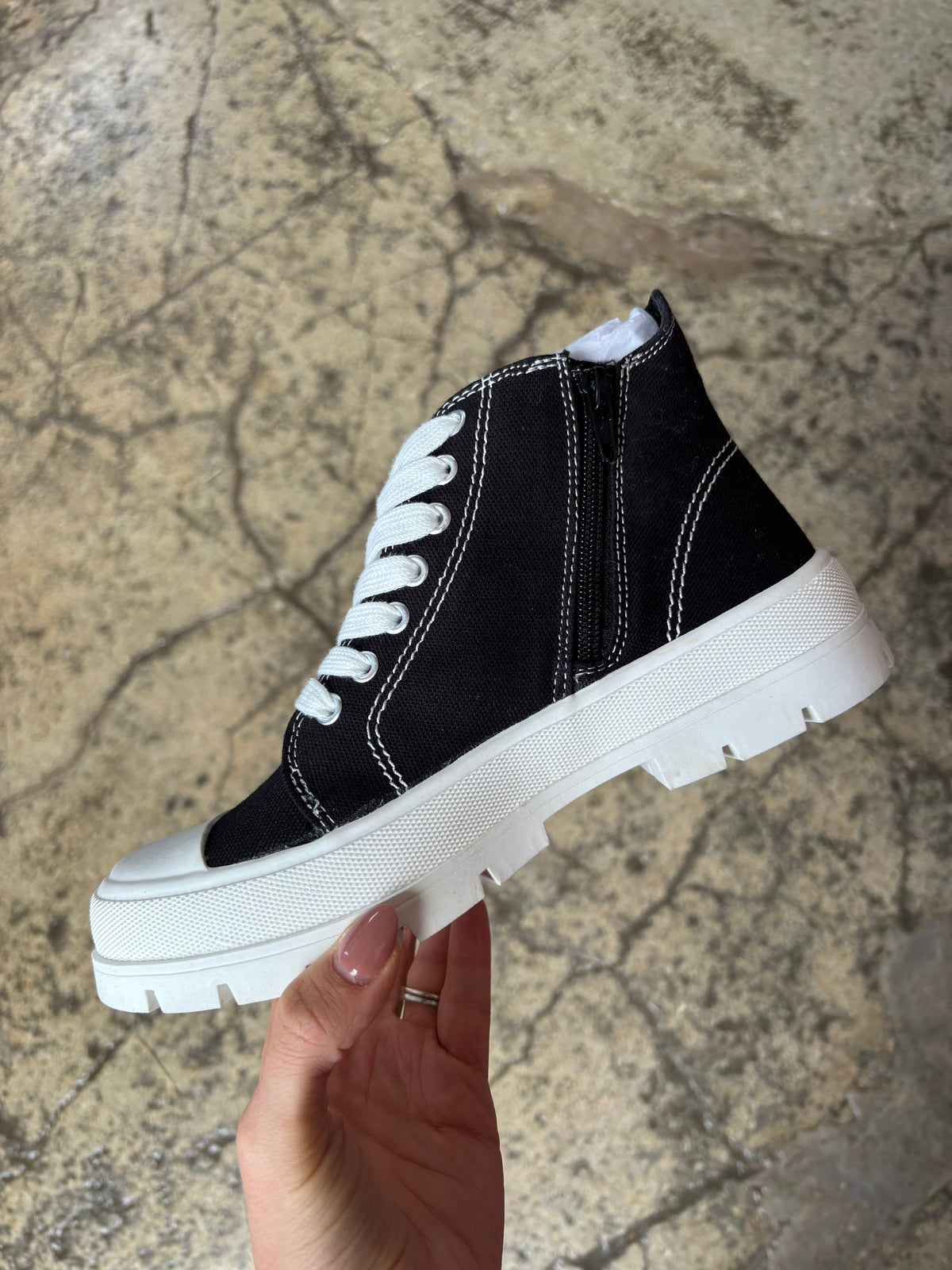 Star of the Show Black Sneakers
