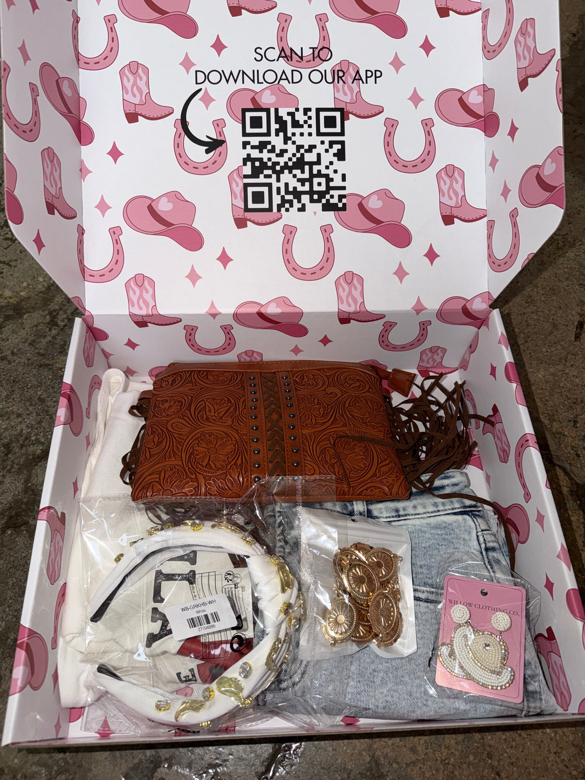 Willow Clothing Co. Country Concert Box