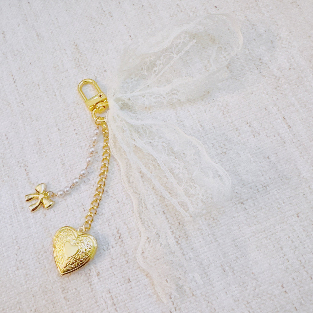 Lace & Love Heart Bag Charm  – White Bow with Gold Heart | Romantic Chic