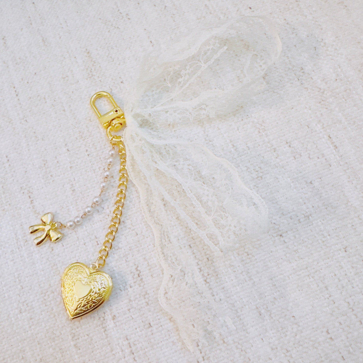 Lace & Love Heart Bag Charm  – White Bow with Gold Heart | Romantic Chic