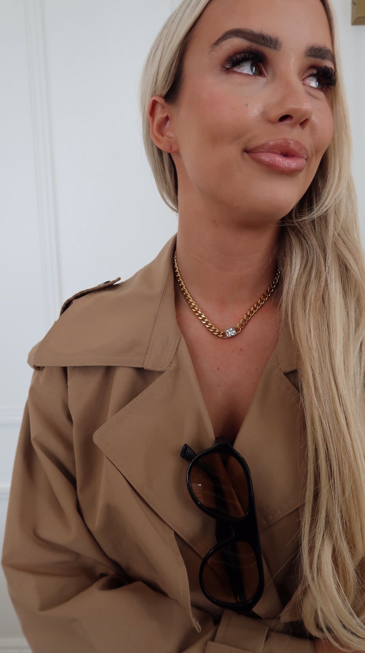 CHAIN WITH DIAMOND PENDANT NECKLACE