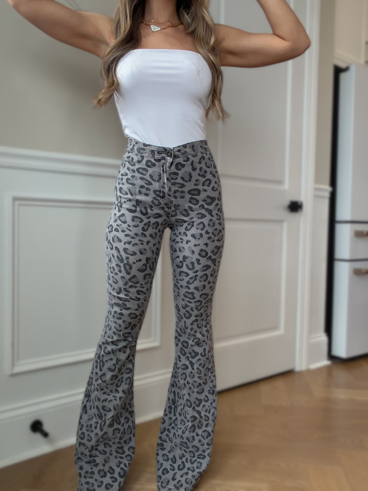 Fiona High Waisted Bell Bottom Flare Jeans - Grey Leopard