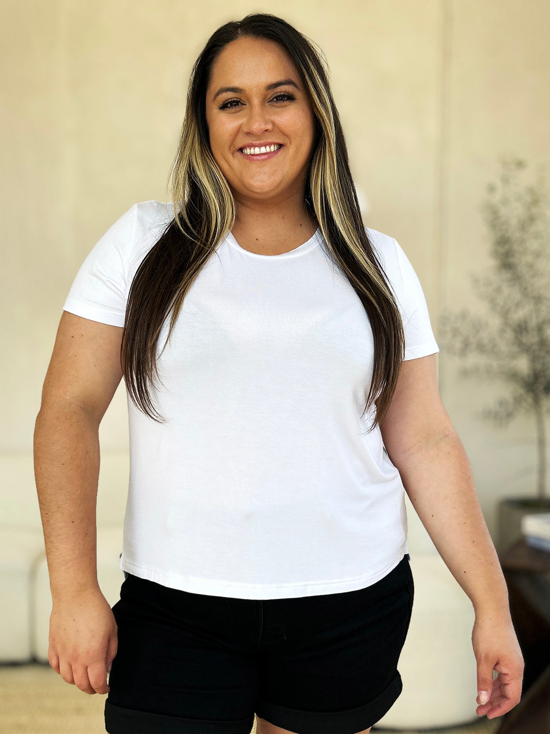 Renee Round Neck Short Sleeve T-Shirt