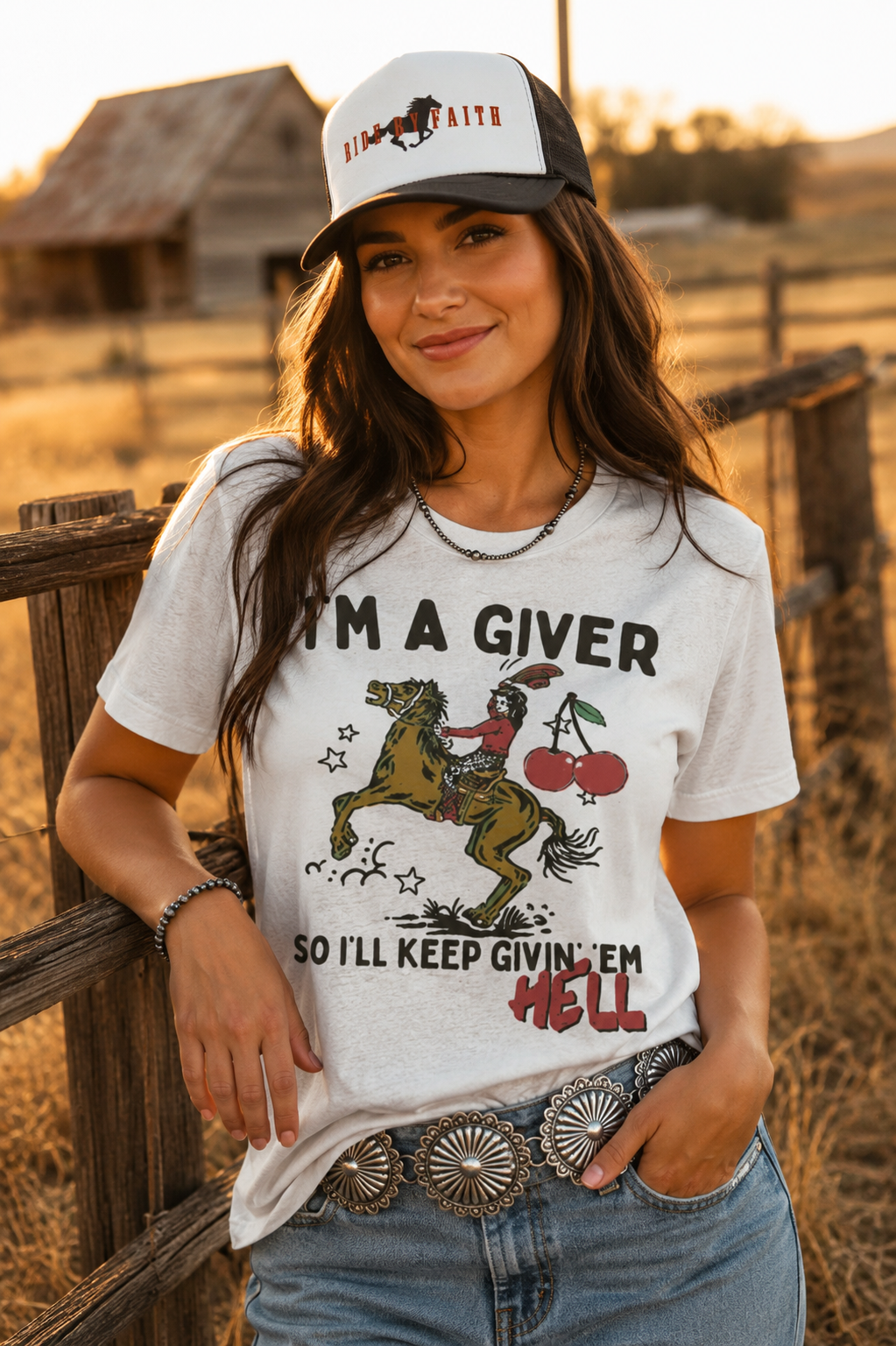I'm a Giver Keep Givin' 'Em Hell Graphic Tee