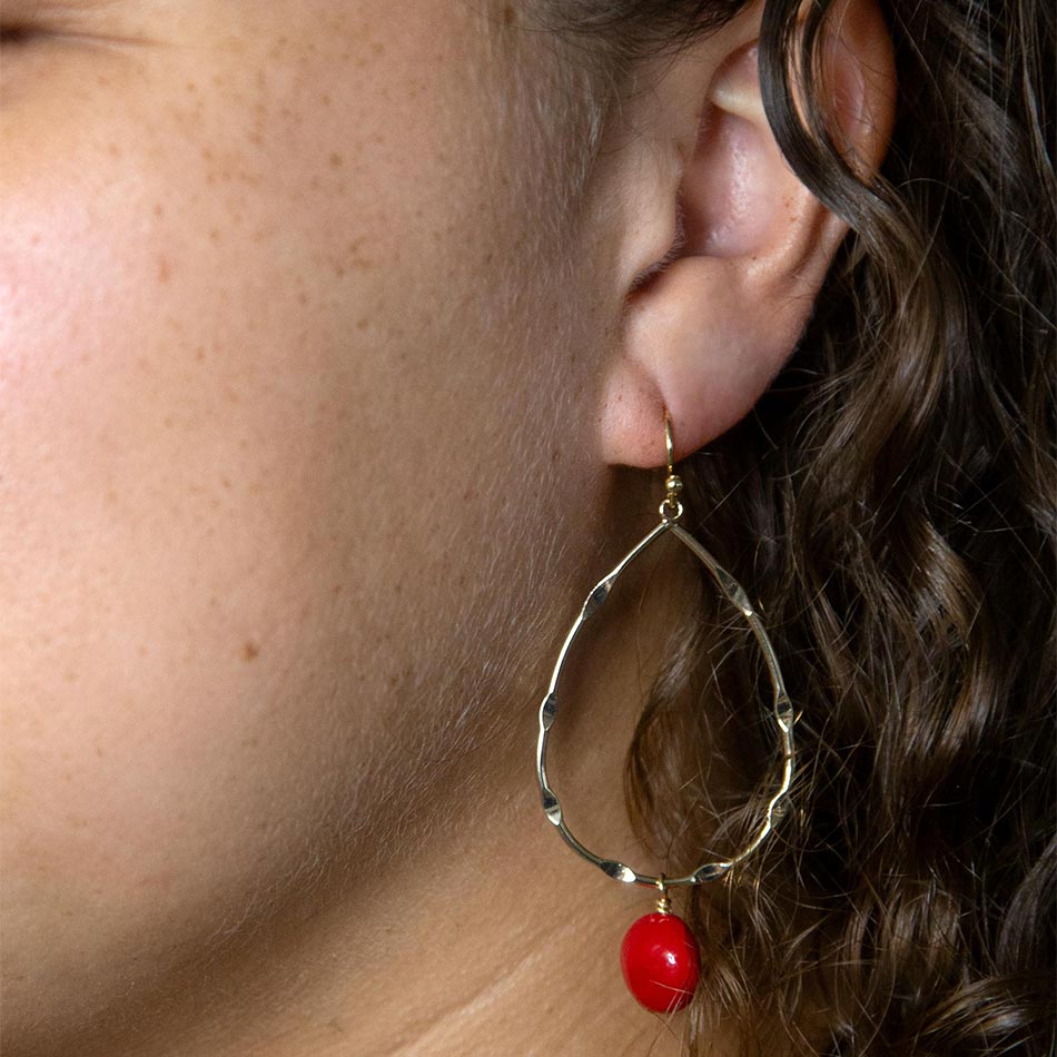 Scarsdale Red Shell Pearl Golden Drop Earrings