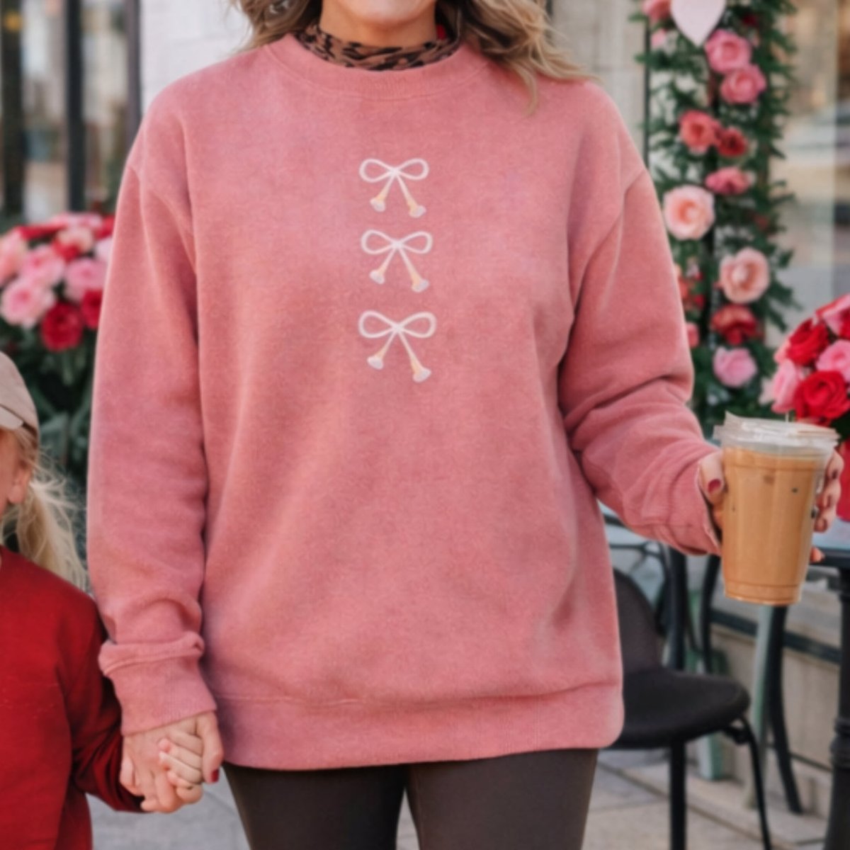 'Three Bows Nice' Tasseled Cozy Crew
