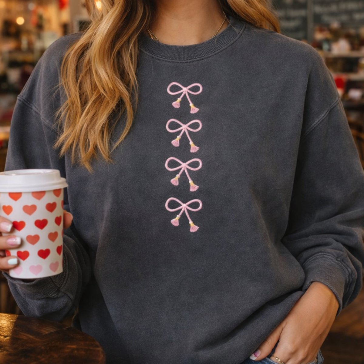 'Three Bows Nice' Tasseled Cozy Crew